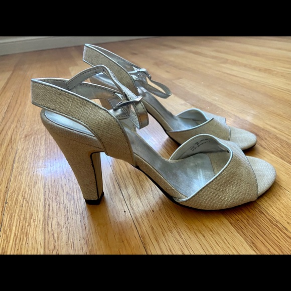 Like new sandals size 37 - Picture 3 of 5